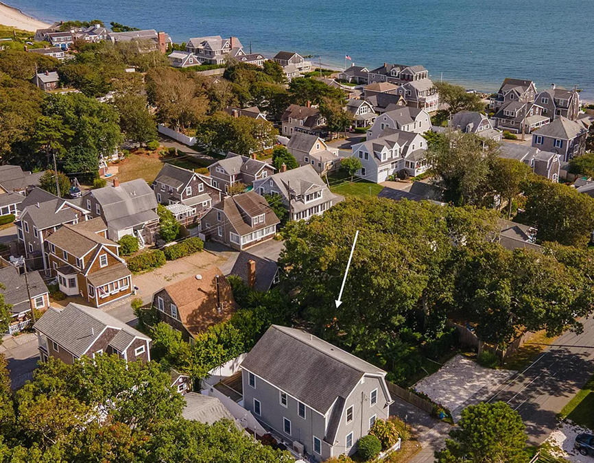 23 Zylpha Road, Harwich Port, MA 02646