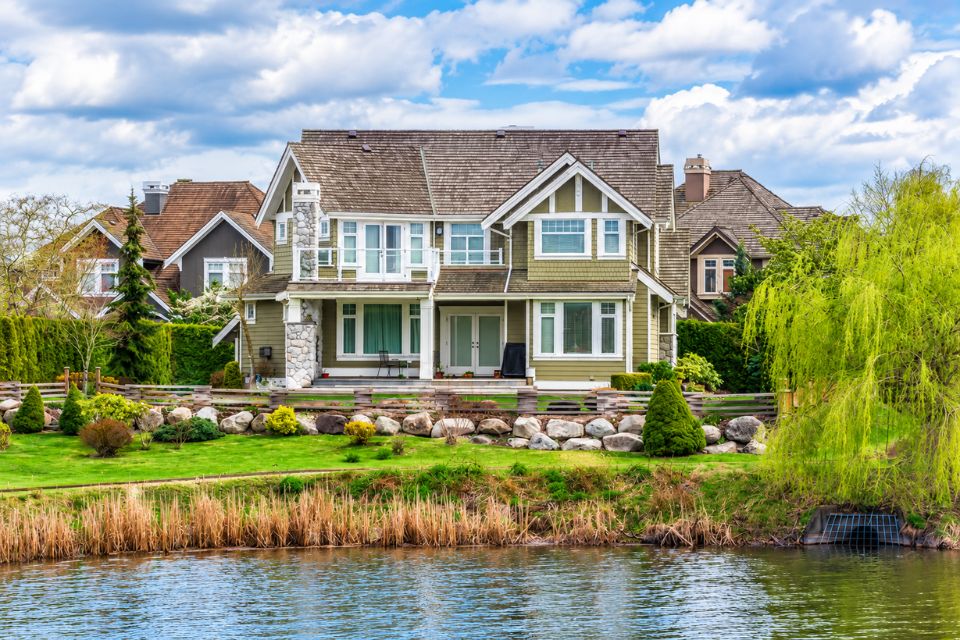 What Real Estate Marketing Strategies Help Sell Homes Faster?