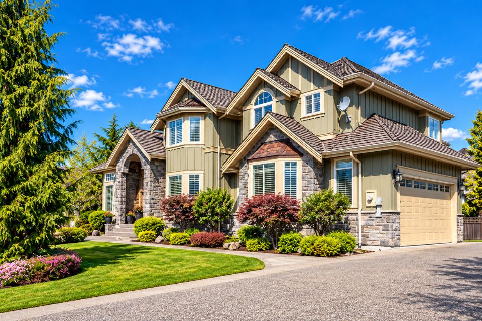 What Should First-Time Buyers Know About Cape Cod Homes?